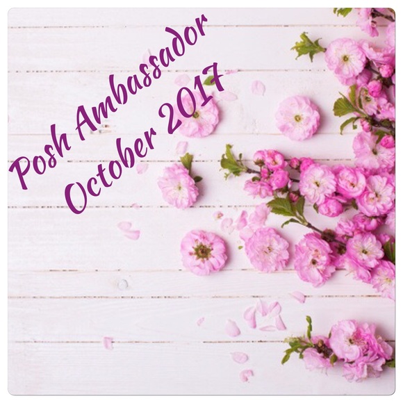 Meet your Posh Ambassador, Lili 😊 - Picture 2 of 2